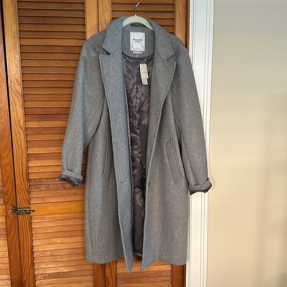 The A&F Dad Coat - Gray Peacoat. New with tags - Picture 3 of 8